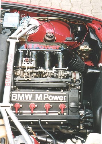 Markus' German E30 M3 - the engine compartment