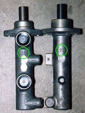 Comparison of the two master cylinders