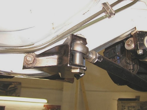 rear control arm pickup moved upwards